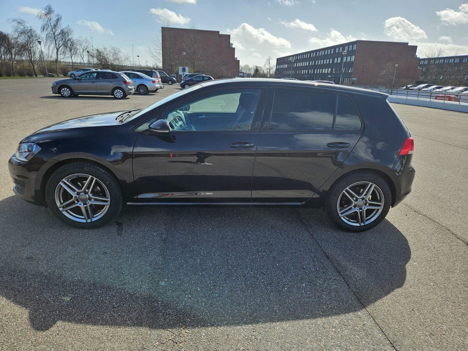 VW Golf VII 1,2 TSi 105 Trendline BMT 5d