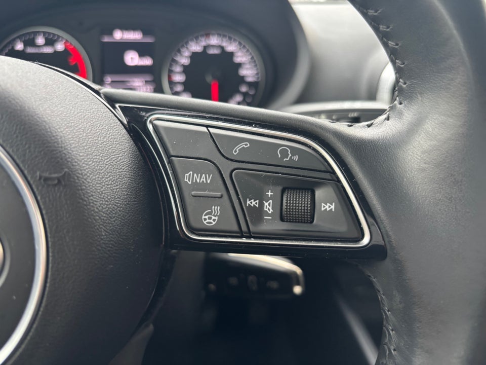 Audi A3 40 TFSi Sport Limited Sportback S-tr. 5d