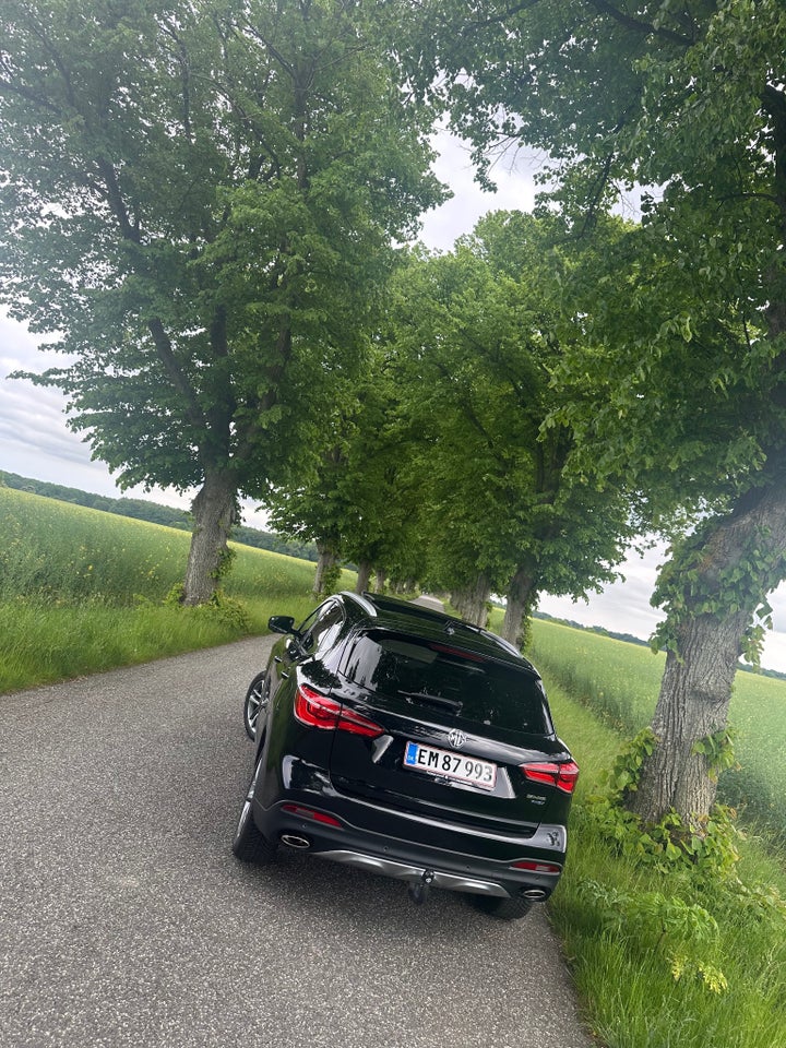 MG EHS 1,5 PHEV Luxury 5d