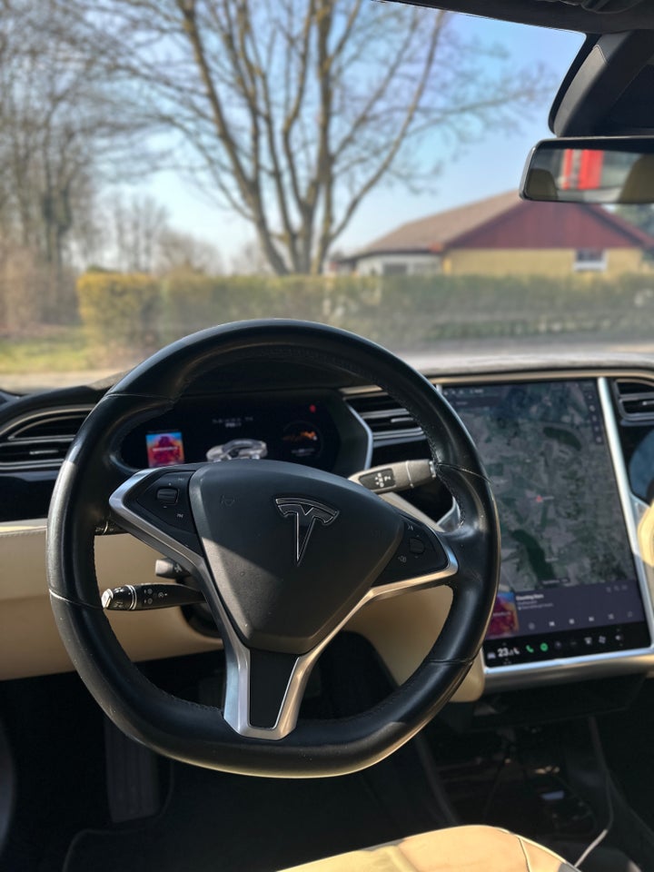 Tesla Model S 70D 5d