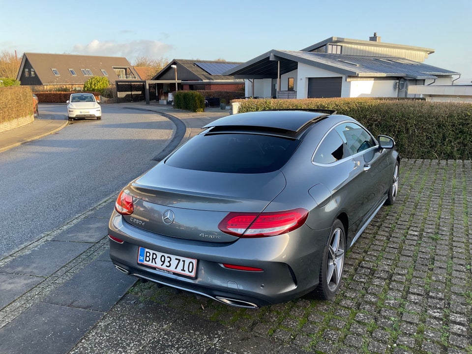 Mercedes C250 d 2,2 AMG Line Coupé aut. 4Matic 2d