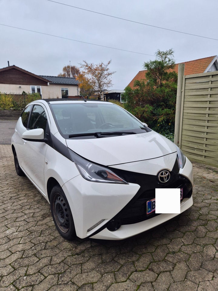 Toyota Aygo 1,0 VVT-i x-sky 5d