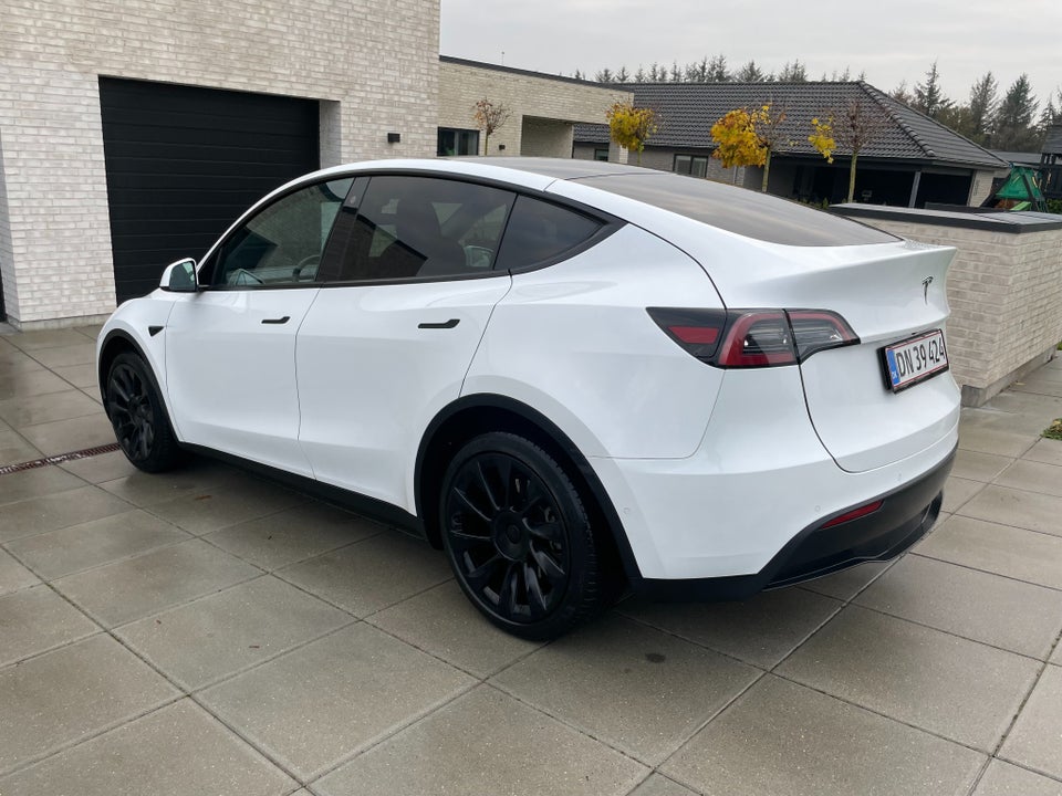 Tesla Model Y Long Range AWD 5d