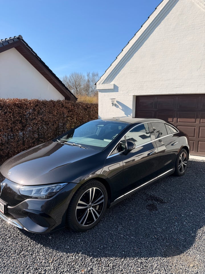 Mercedes EQE300 Avantgarde 4d