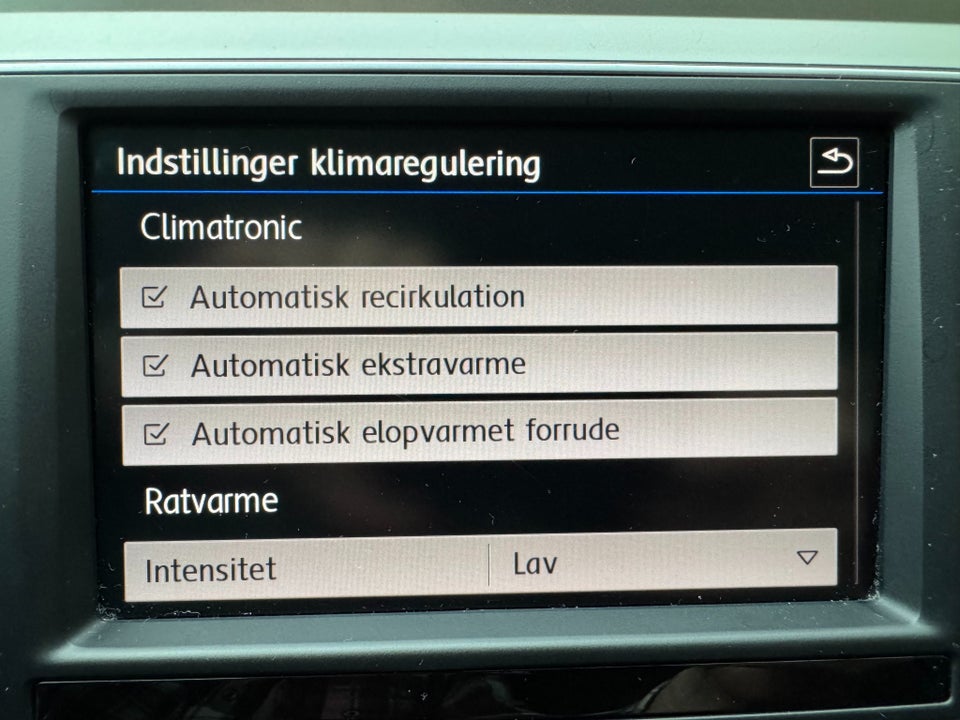 VW Passat 2,0 TDi 150 Comfortline Premium DSG 4d