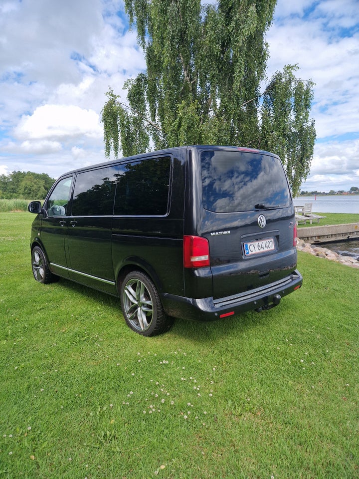 VW Multivan 2,0 TDi 180 Highline DSG 4Motion kort 4d