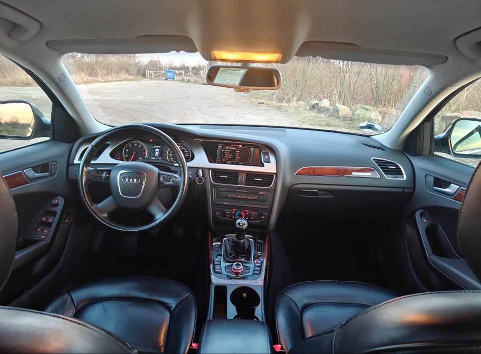 Audi A4 3,2 FSi quattro 4d