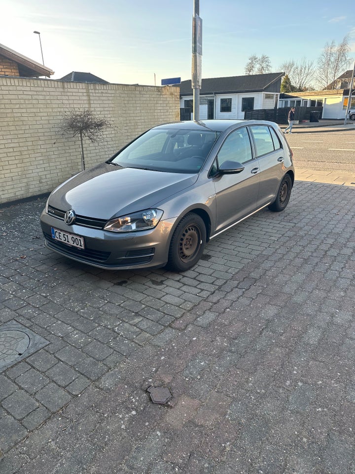 VW Golf VII 1,6 TDi 110 BlueMotion 5d