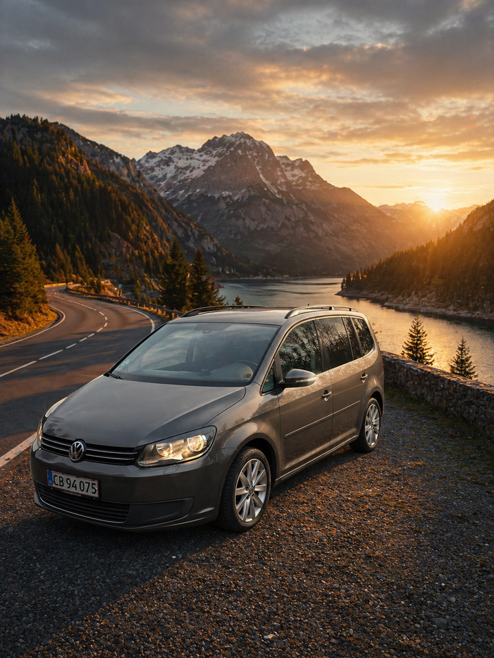 VW Touran 2,0 TDi 140 Comfortline DSG BMT 7prs 5d
