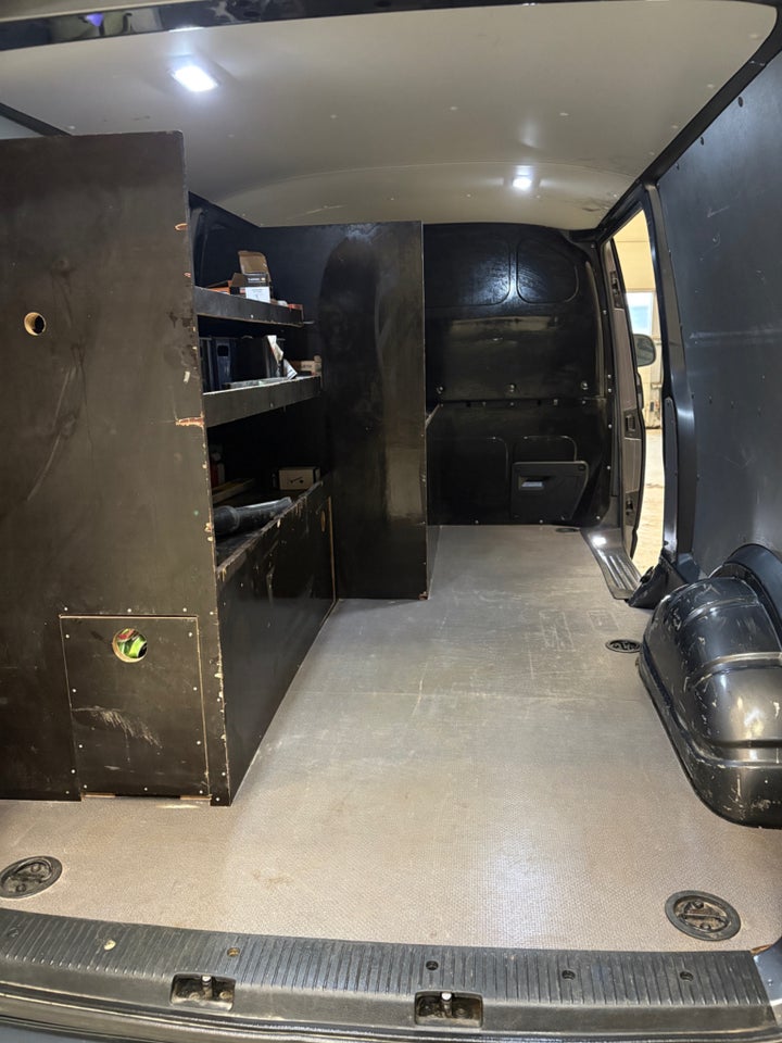 VW Transporter 2,0 TDi 150 Kassevogn DSG lang