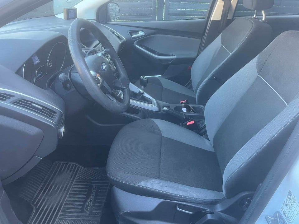 Ford Focus 1,6 TDCi 115 Trend stc. 5d