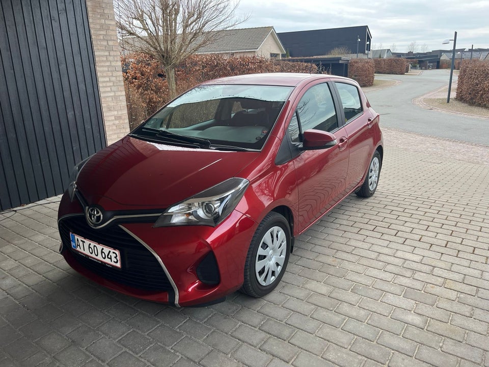 Toyota Yaris 1,0 VVT-i T2 Komfort 5d