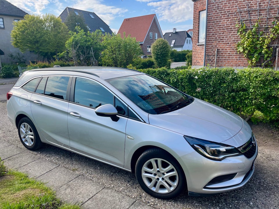 Opel Astra 1,0 T 105 Enjoy 5d