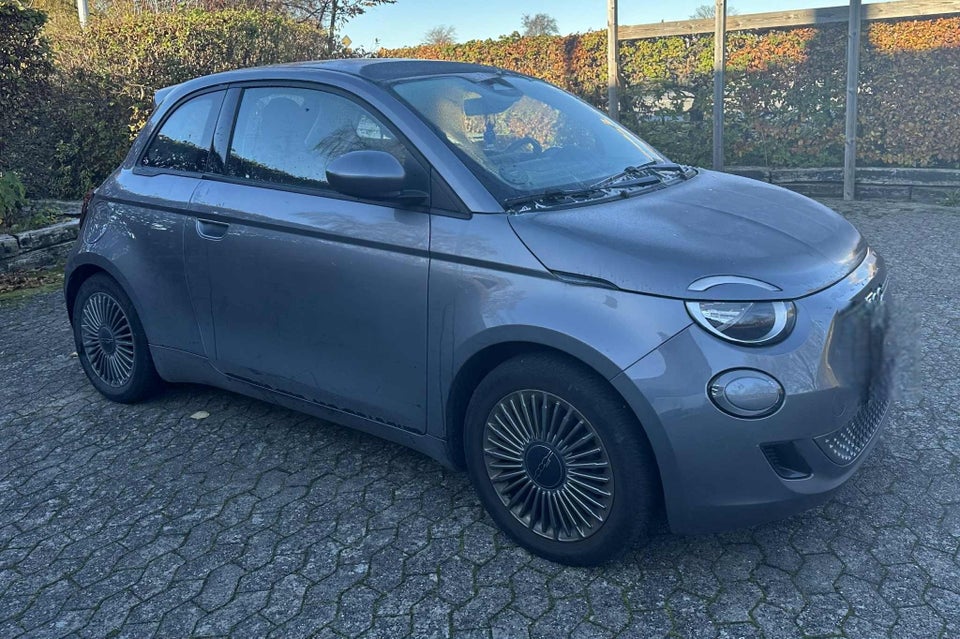 Fiat 500e 42 Icon 3d