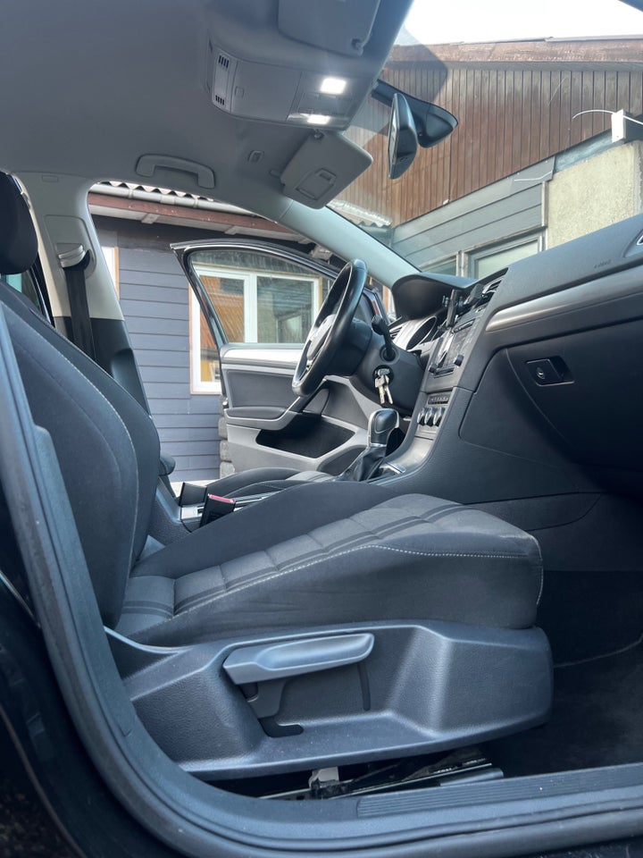 VW Golf VII 1,4 TSi 140 R-line Variant DSG 5d