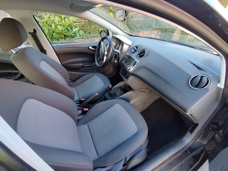 Seat Ibiza 1,4 16V Reference ST 5d