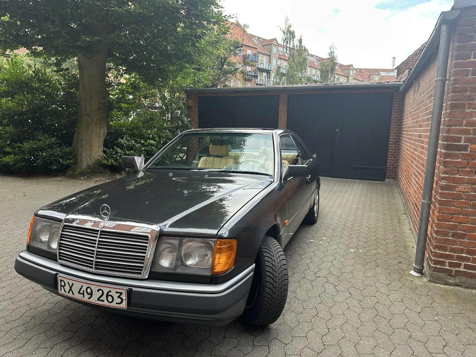 Mercedes 300 CE-24 3,0 aut. 2d