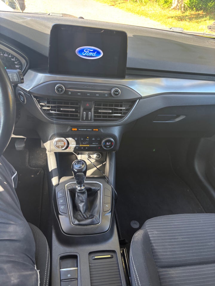 Ford Focus 1,5 EcoBlue Titanium stc. Van 5d