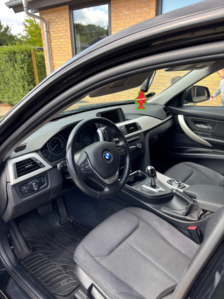 BMW 318d 2,0 Touring aut. 5d