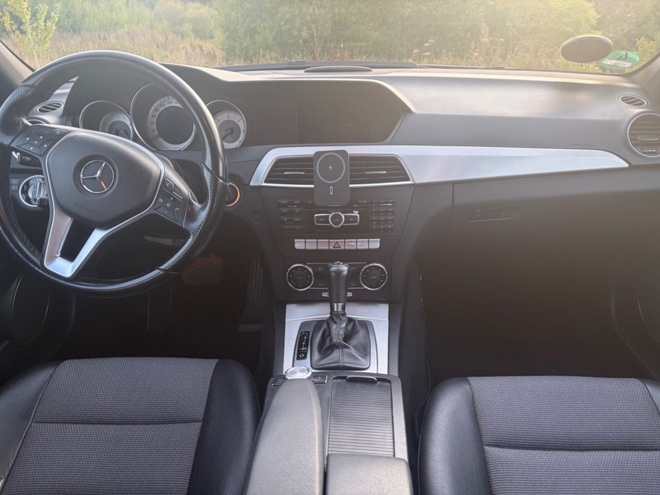 Mercedes C220 2,2 CDi Avantgarde stc. aut. BE 5d