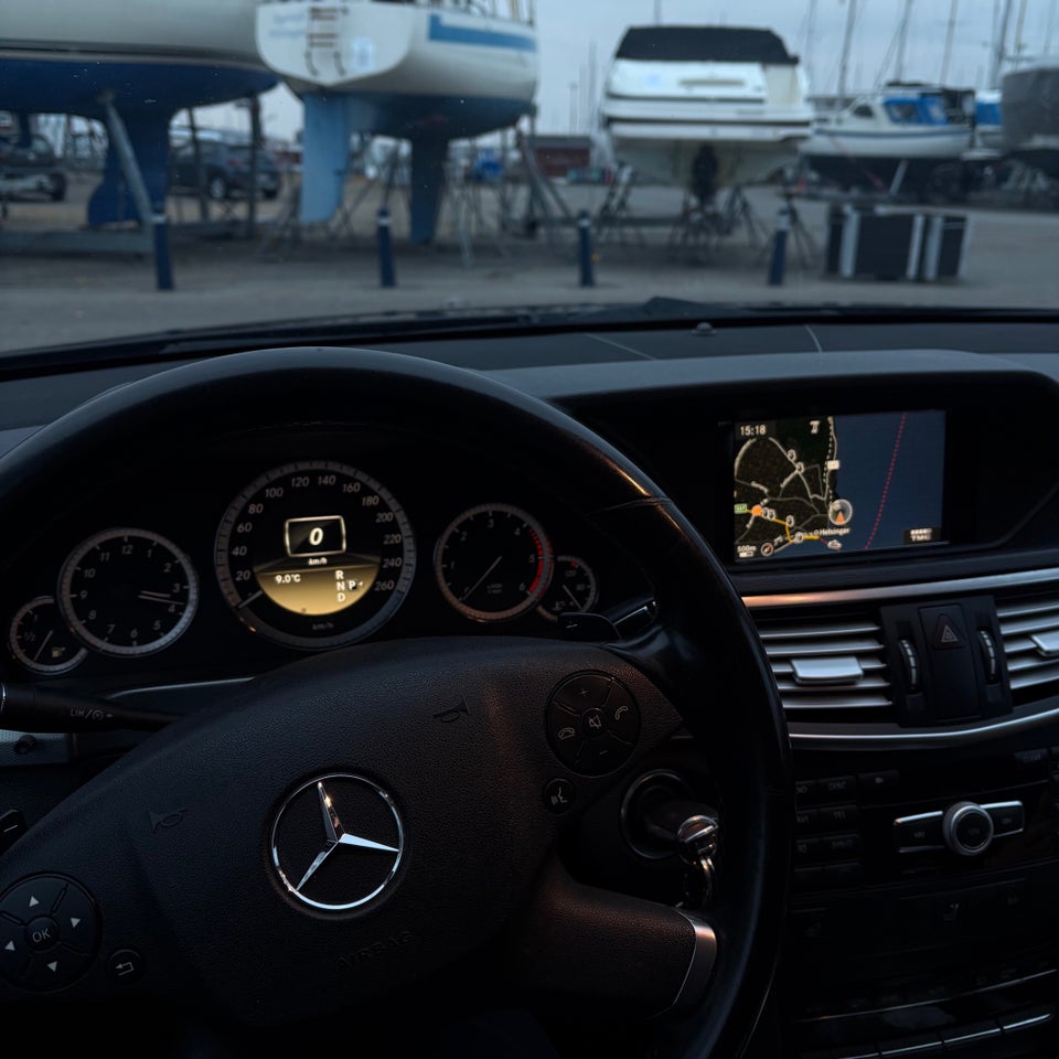 Mercedes E220 2,2 CDi Elegance stc. aut. BE 5d