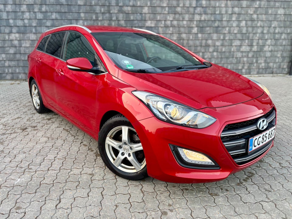 Hyundai i30 1,6 CRDi 110 EM-Edition CW 5d