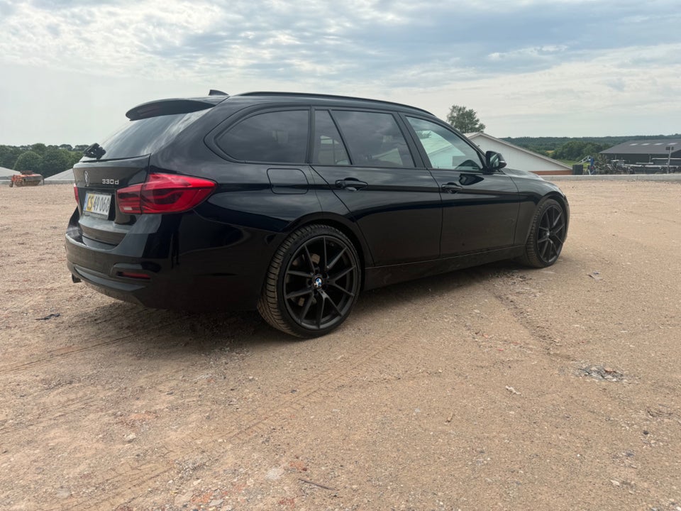 BMW 330d 3,0 Touring aut. Van 5d