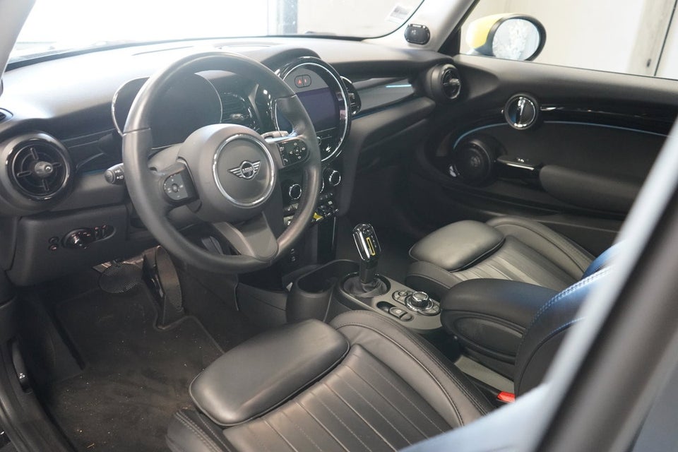 MINI Cooper SE Yours Trim 3d