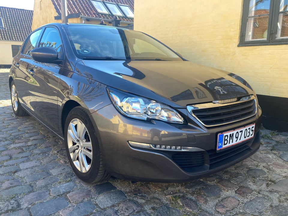 Peugeot 308 1,2 e-THP 110 Active 5d