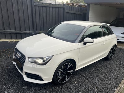 Audi A1 1,4 TFSi 122 Attraction S-tr. 3d