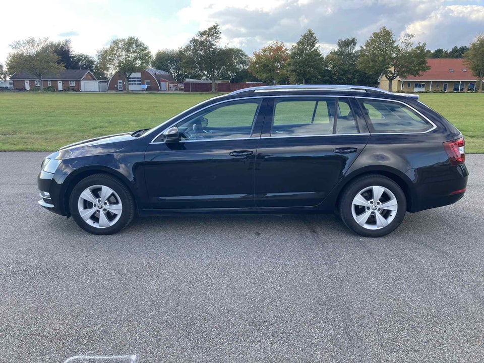 Skoda Octavia 2,0 TDi 150 Style Combi DSG 5d