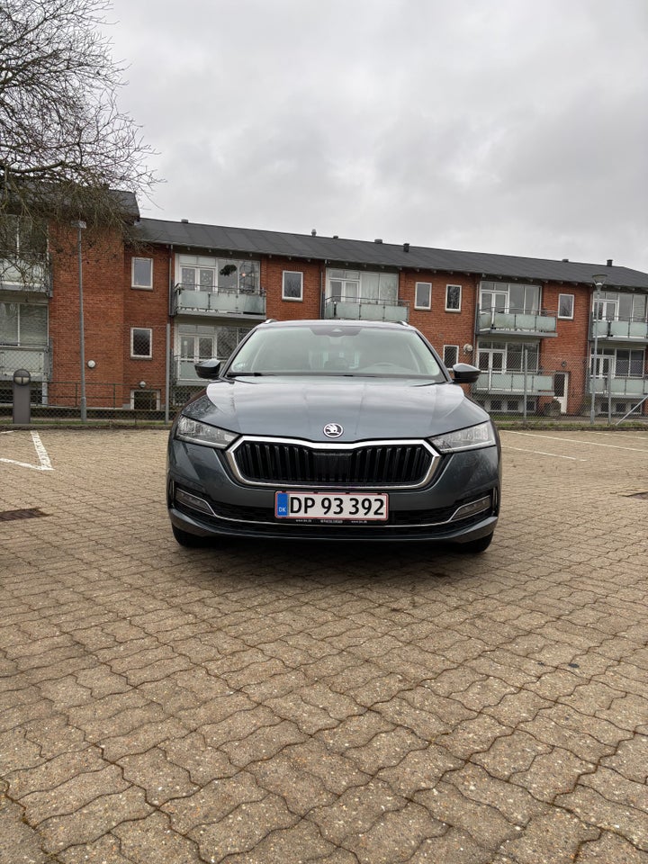 Skoda Octavia 1,4 TSi iV Plus Combi DSG 5d