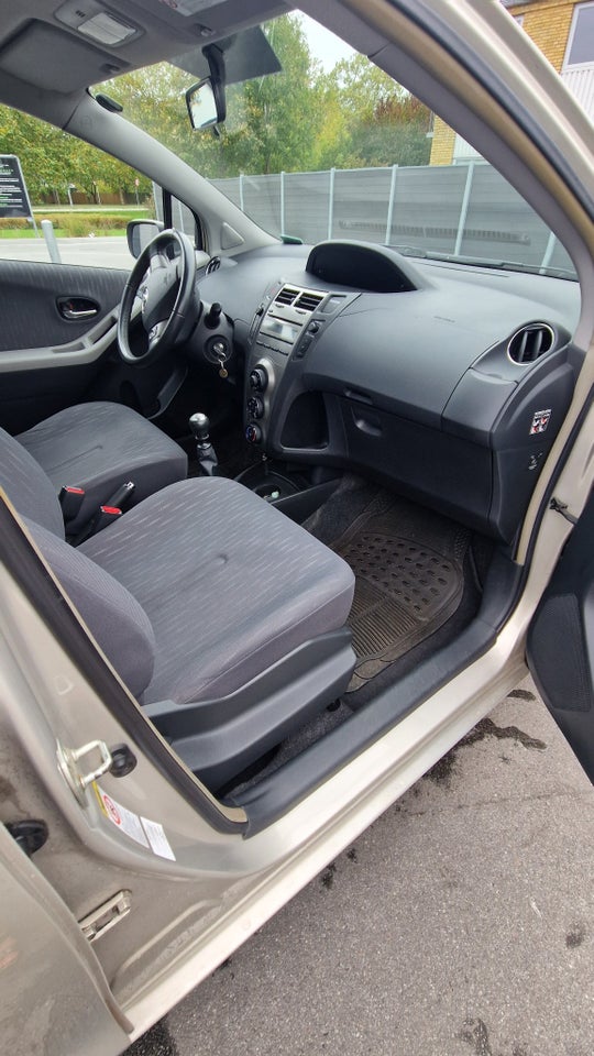 Toyota Yaris 1,3  5d