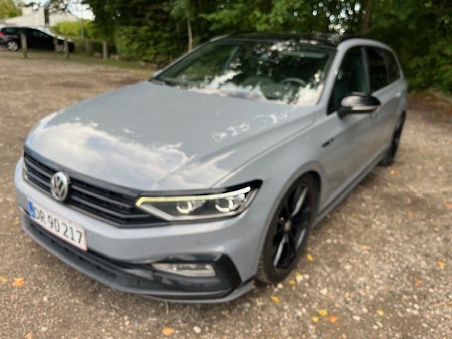 VW Passat 2,0 TDi 240 Edition 1 R-line Variant DSG 4Motion 5d