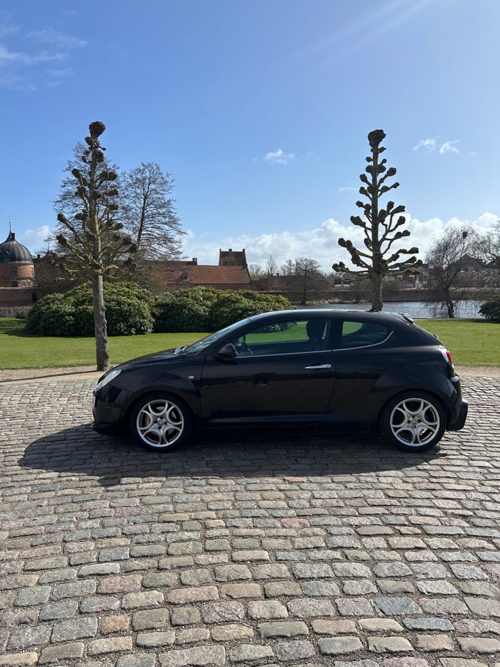 Alfa Romeo MiTo 1,4 TB 155 Progression 3d