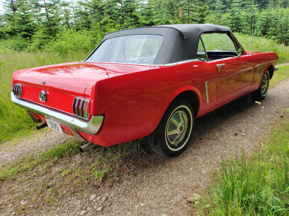 Ford Mustang 4,7 V8 Cabriolet 2d