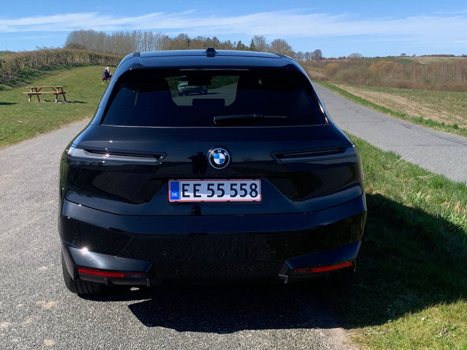 BMW iX xDrive40 5d