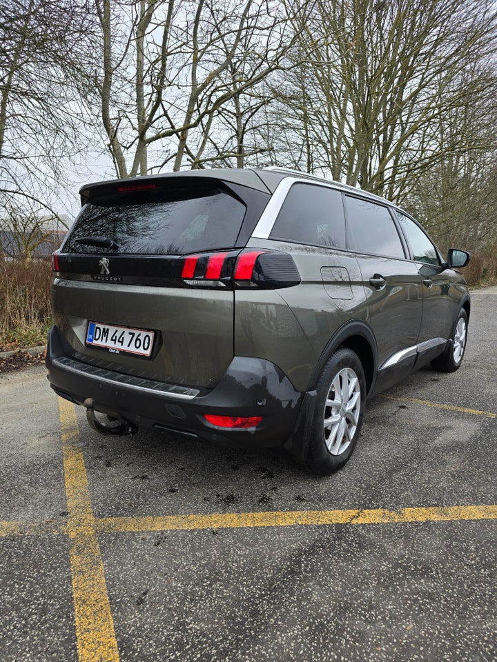 Peugeot 5008 1,6 BlueHDi 120 Allure 7prs 5d