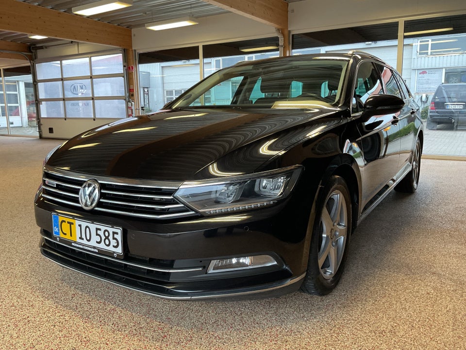 VW Passat 2,0 TDi 240 Highline Variant DSG 4Motion Van 5d