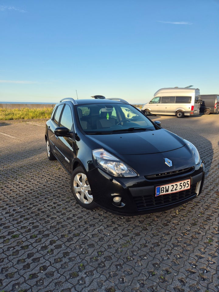 Renault Clio III 1,2 16V TCe Authentique Sport Tourer 5d