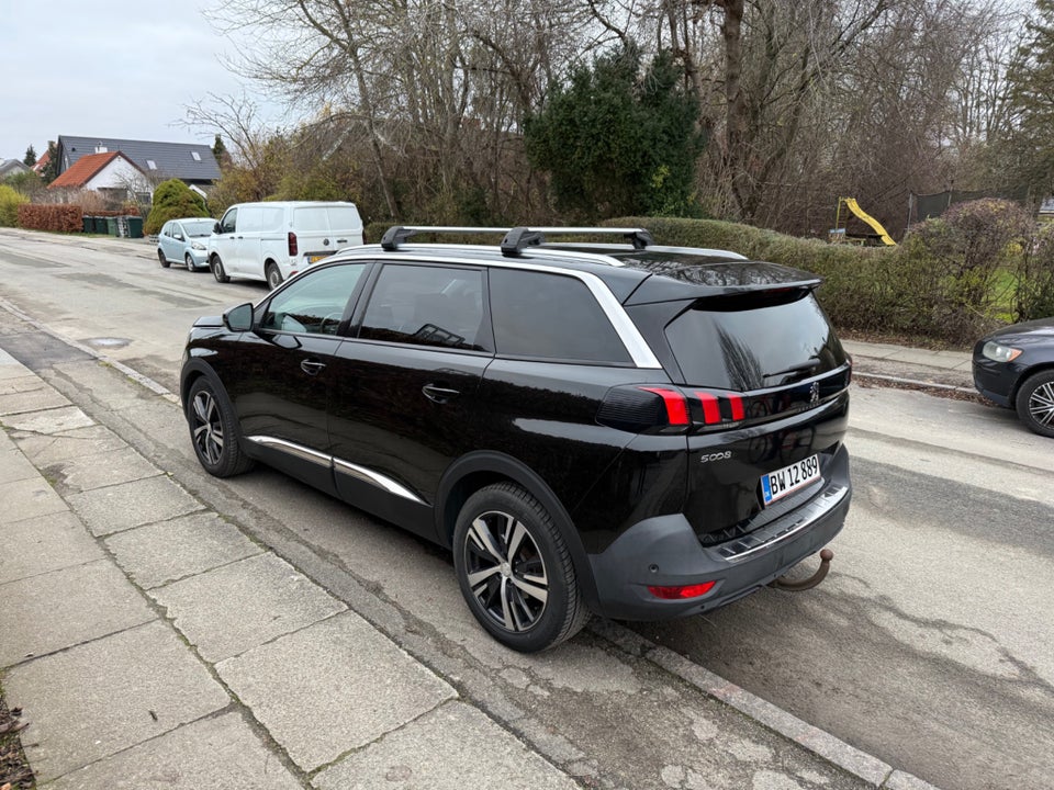 Peugeot 5008 1,2 e-THP 130 Allure EAT6 7prs 5d