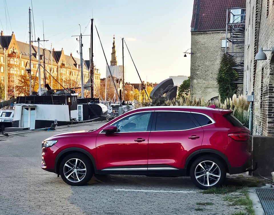 MG EHS 1,5 PHEV Luxury 5d