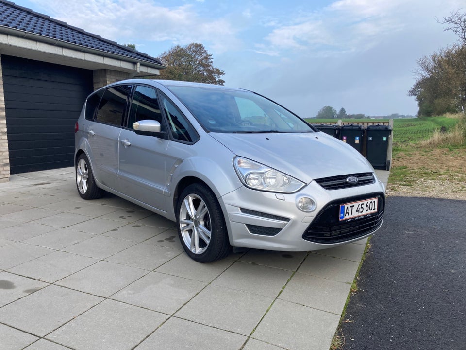 Ford S-MAX 2,0 TDCi 140 Trend 7prs 5d