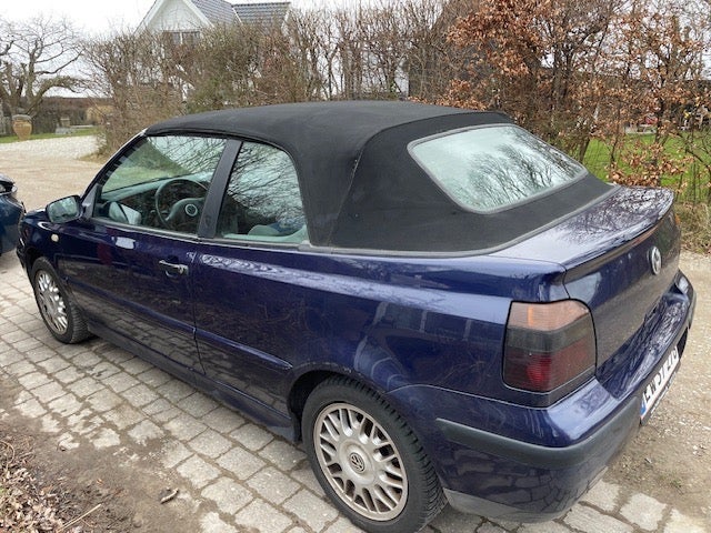 VW Golf IV 1,6 Trendline Cabriolet 2d