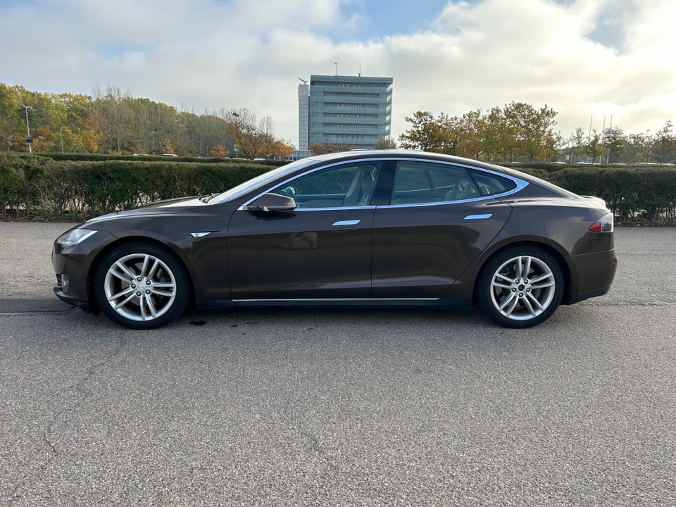 Tesla Model S 85D 5d