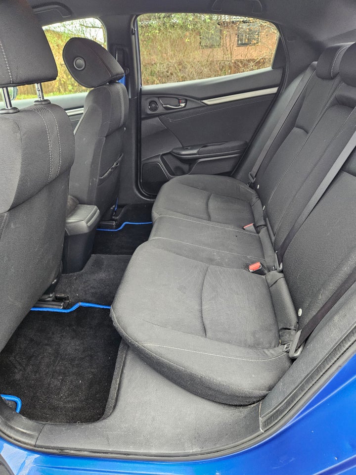 Honda Civic 1,0 VTEC Turbo Elegance CVT 5d