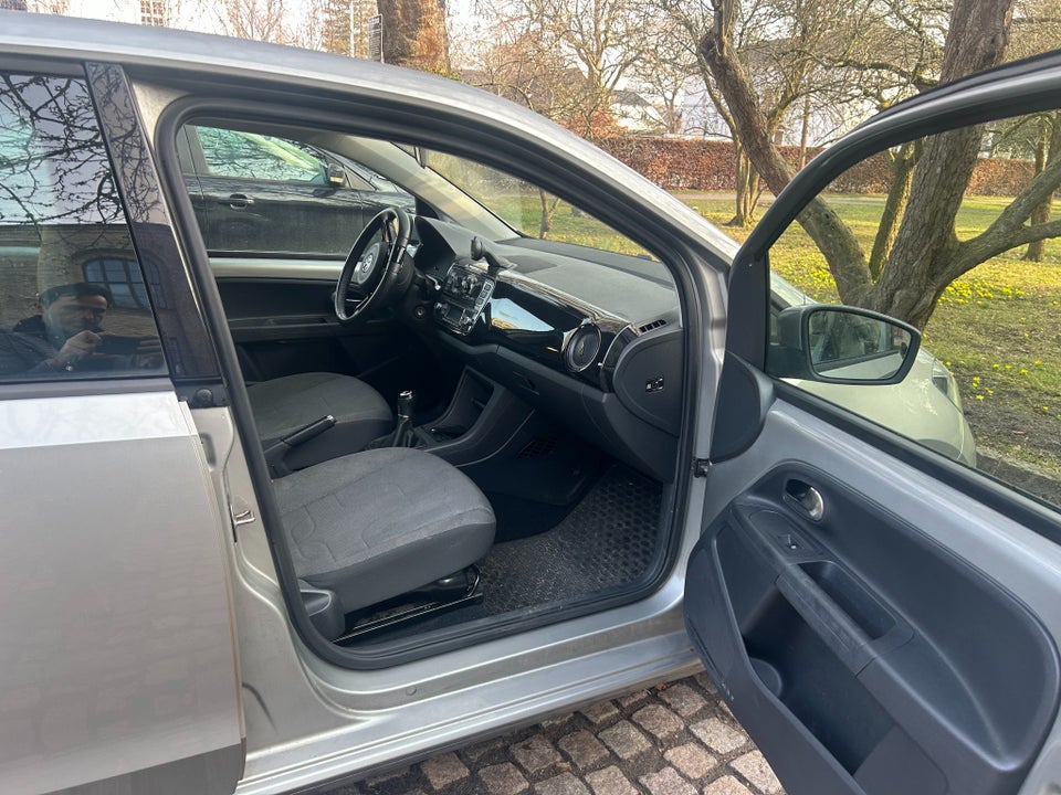 VW Up! 1,0 60 Move Up! BMT 5d