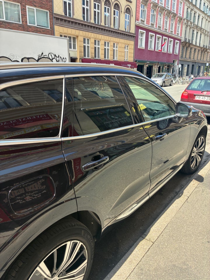 Volvo XC60 2,0 T6 ReCharge Ultimate Dark aut. AWD 5d