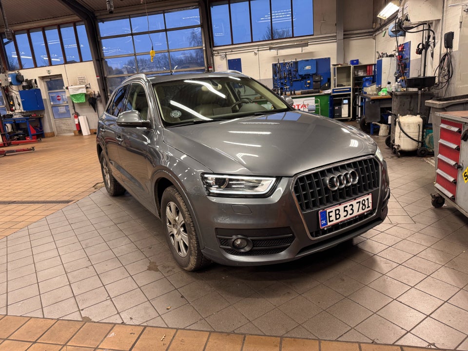 Audi Q3 1,4 TFSi 150 S-tr. 5d