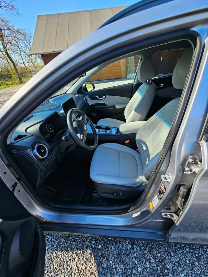 Hyundai Kona 64 EV Advanced Premium 5d